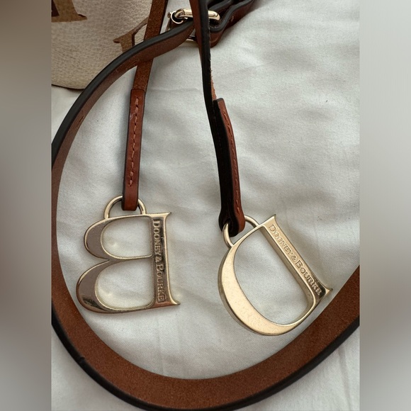 Dooney & Bourke crossbody monogram dome purse - Picture 3 of 11